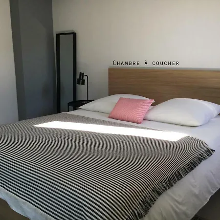 Charming Duplex With Terrace Historical Center 아파트 아흘르